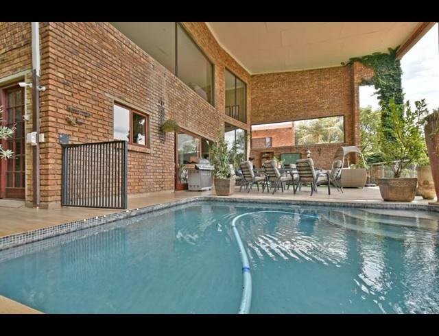 4 BEDROOM HOUSE FOR SALE IN GLENVISTA